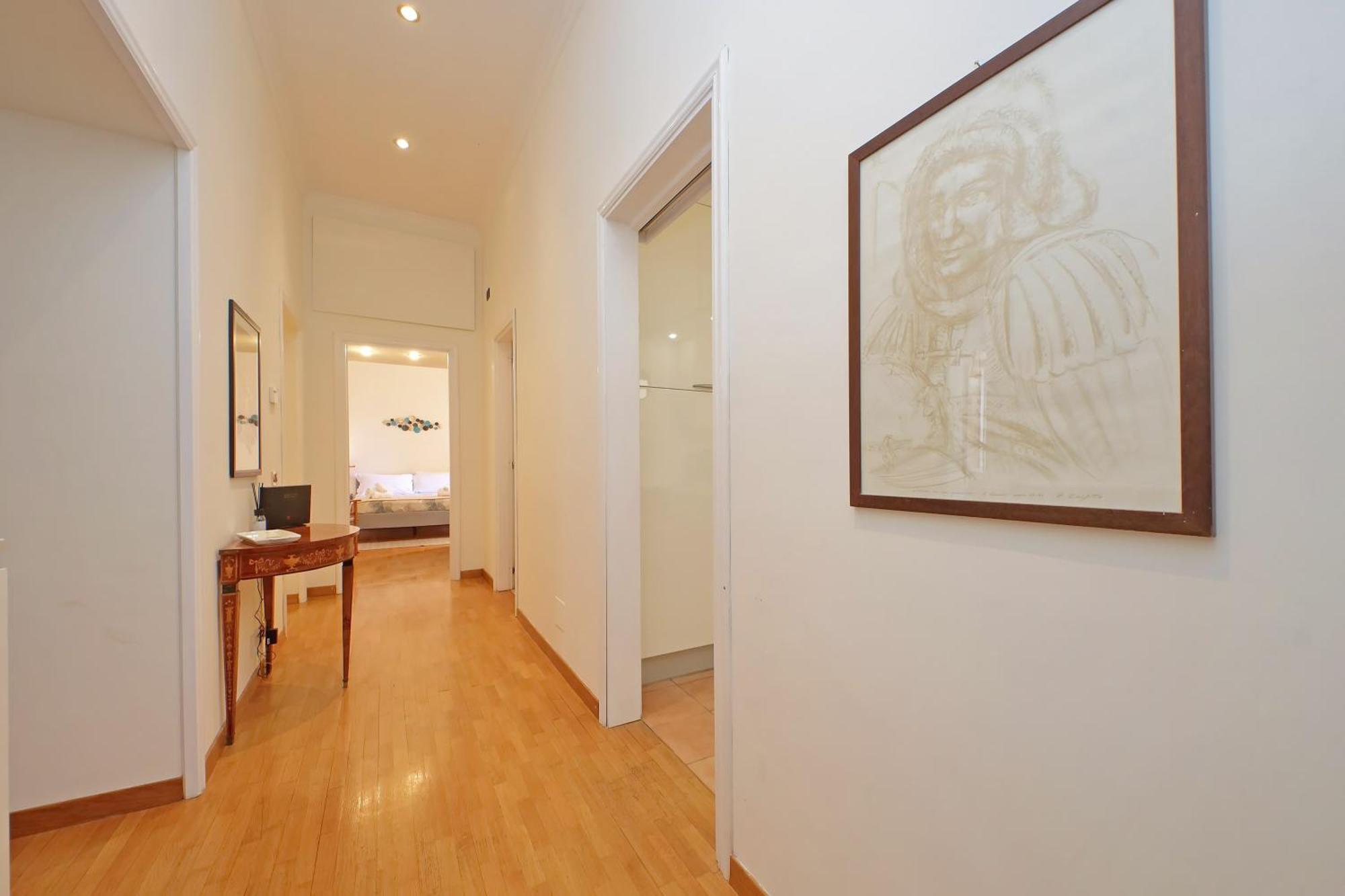 Apartment A 10 Minuti Da Fontana Di Trevi - Casa Signorile Rom